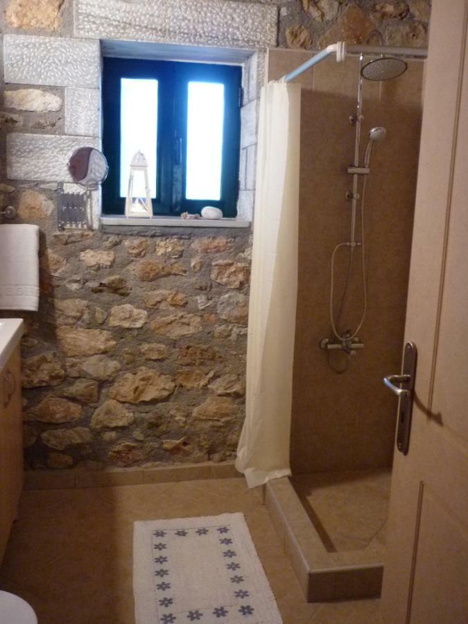 Big Blue Gytheio Traditional Stone built Residence Απέραντο Γαλάζιο πετρόκτιστη κατοικία Εξωτερικό φωτογραφία